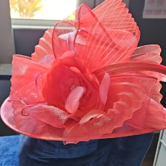 Elegant Pink Floral Women's Hat - Picture 5 of 7